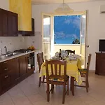 Ein-zimmer-wohnung 'casa Valery' Mit Wasserblick By Interhome Μπελάτζιο